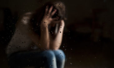 Απόπειρα αυτοκτονίας 16χρονης ερευνά η αστυνομία, καταγγελίες για εκβιασμό