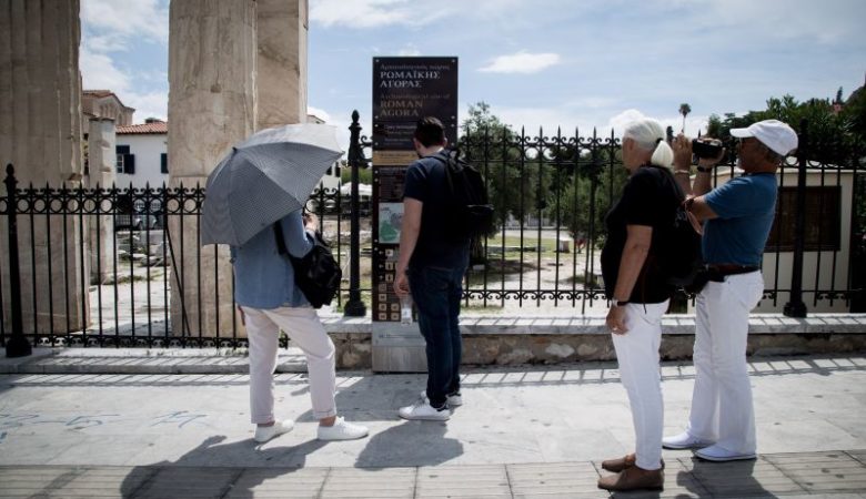 Τι βαθμό βάζουν στην Αθήνα οι ξένοι τουρίστες