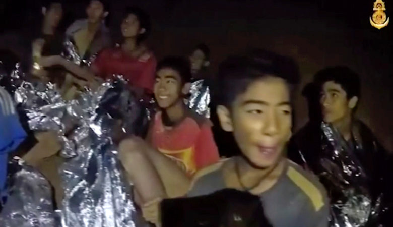 Νέες εικόνες από τα εγκλωβισμένα παιδιά στο σπήλαιο της Ταϊλάνδης
