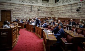 Κόντρα κυβέρνησης-αντιπολίτευσης στη Βουλή για τον «Κλεισθένη»