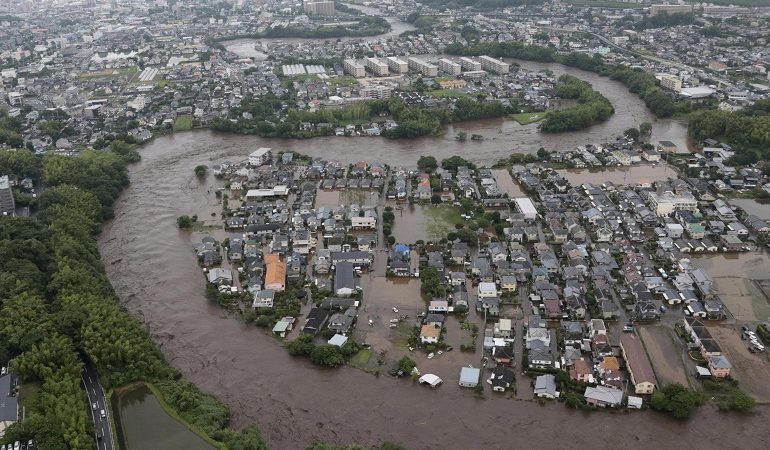 Τουλάχιστον 38 οι νεκροί από τις καταρρακτώδεις βροχές στην Ιαπωνία