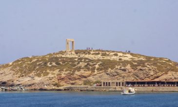 Η Αγία Άννα της Νάξου ξεχωρίζει σε λίστα με τις 100 κορυφαίες παραλίες του πλανήτη​​​​​​​​​​​​​​​