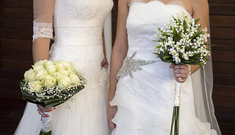 Δύο γυναίκες το πρώτο ζευγάρι ομοφυλοφίλων που παντρεύεται στη Βόρεια Ιρλανδία