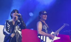 Scorpions: Επανακυκλοφορούν 12 άλμπουμ τους σε έγχρωμα βινύλια