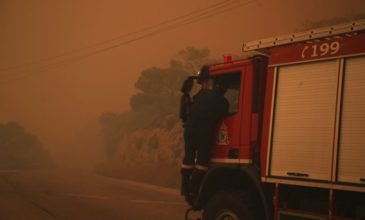 Πολύ υψηλός κίνδυνος πυρκαγιάς αύριο σε Αττική, Στερεά Ελλάδα και Β. Αιγαίο