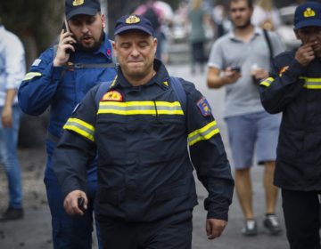 Βρέθηκαν κι άλλοι νεκροί στις στάχτες από τις φονικές πυρκαγιές της Αττικής