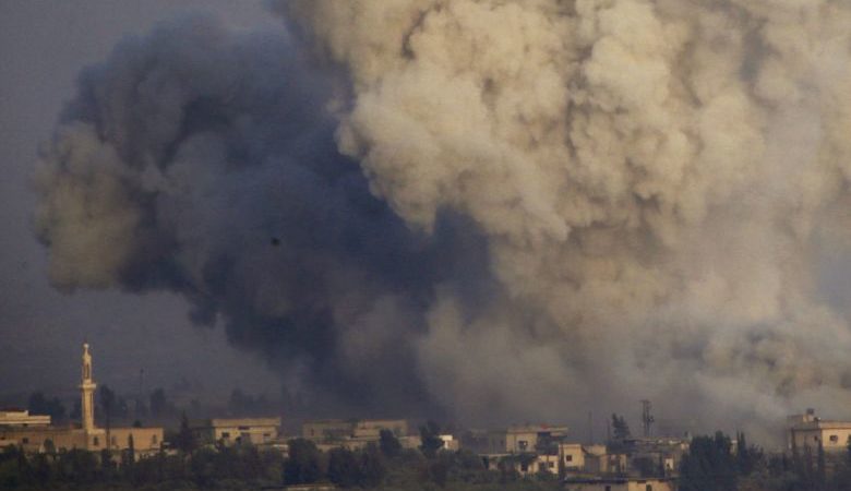 Η Ρωσία βομβαρδίζει την Ιντλίπ ενώ ο Ερντογάν δεν την αφήνει στον Άσαντ