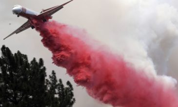 Στρατός από 12.000 πυροσβέστες κατά της πυρκαγιάς στην Καλιφόρνια