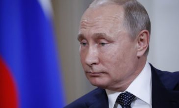 Ο Πούτιν τονίζει την ανάγκη να μπει τέλος στην ηγεμονία του δολαρίου