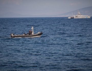 Μονάδες υποβρύχιων αποστολών σαρώνουν τα νερά της Αν. Αττικής