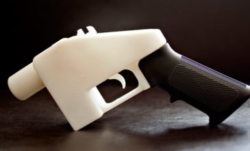 Σε 3D εκτυπωτή θα μπορεί όποιος θέλει να τυπώνει πυροβόλα όπλα