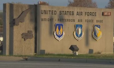 Συναγερμός για ένοπλο σε αεροπορική βάση στο Οχάιο
