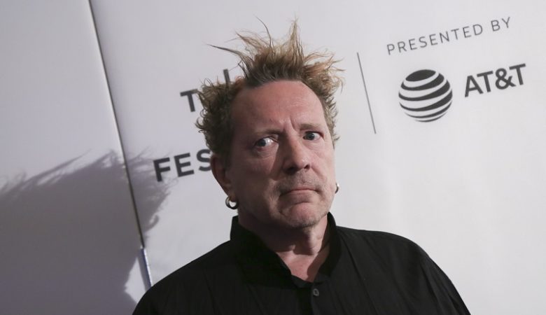 Ο Τζόνι Ρότεν των Sex Pistols στα «Χελωνονιντζάκια»
