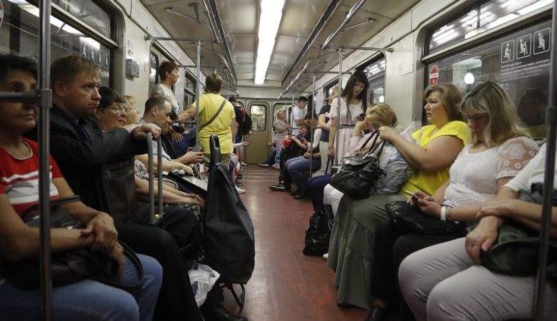 Ελέγχουν τα βιβλία που παραγγέλλνουν οι Ρώσοι σε e-shop του εξωτερικού