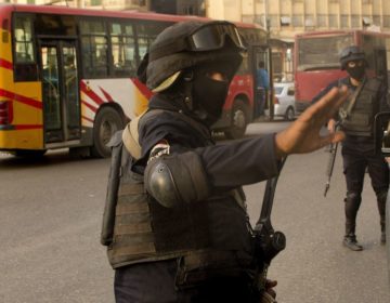 Υπουργός στην Αίγυπτο απείλησε ότι οι αντιφρονούντες θα… αποκεφαλίζονται