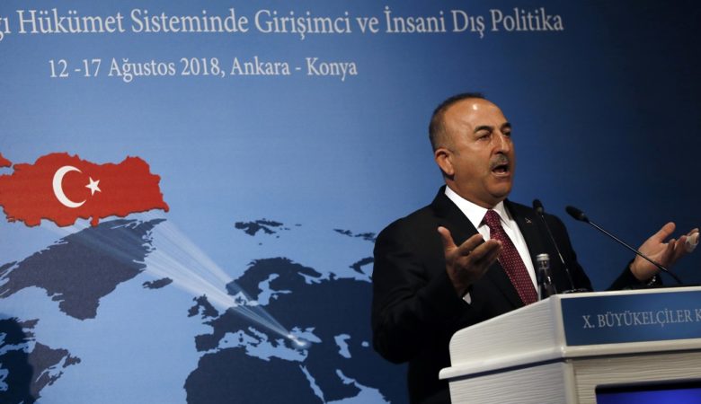 Τσαβούσογλου: Δεν τηρούνται οι συμφωνίες για την τουρκική μειονότητα της Δυτικής Θράκης