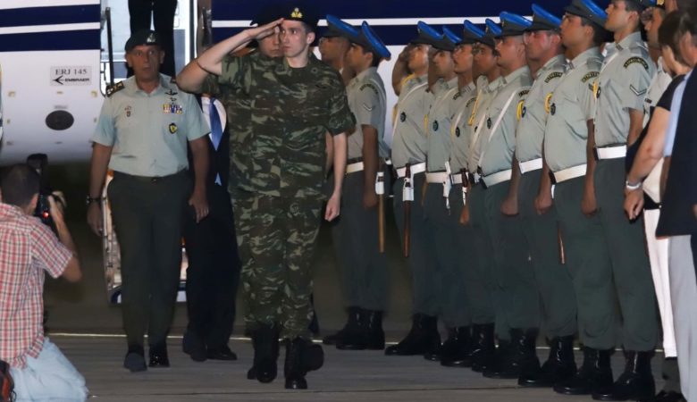 Το παρασκήνιο της απελευθέρωσης των 2 Ελλήνων στρατιωτικών