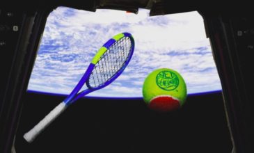 Αστροναύτες παίζουν τένις στο διάστημα