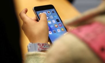 Κορονοϊός: Εφαρμογή στο κινητό για τα τοπικά lockdown – Πώς θα λειτουργεί