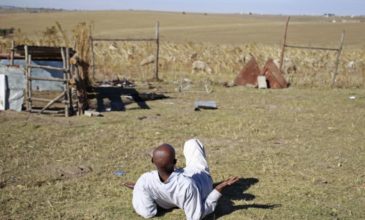 Οι λευκοί γαιοκτήμονες στη Νότιο Αφρική χάνουν τις περιουσίες τους