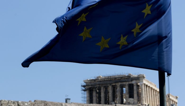 Εξαγωγές και κατανάλωση στηρίζουν την ελληνική οικονομία