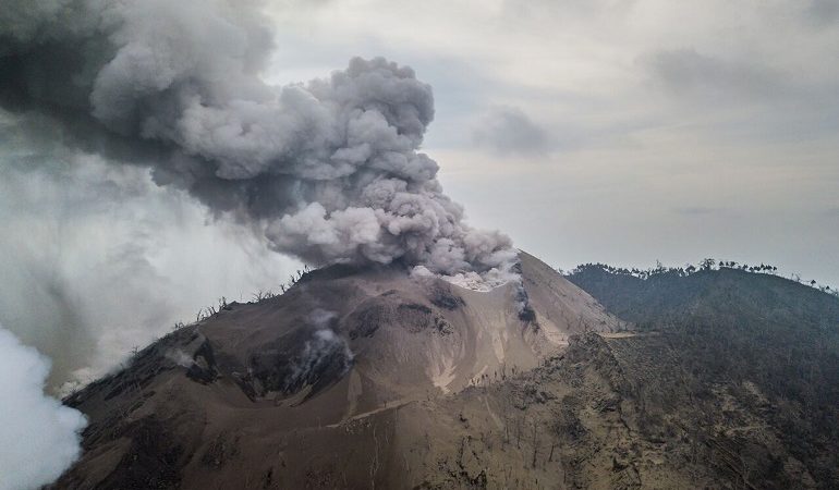 Έκρηξη ηφαιστείου στην Παπούα Νέα Γουινέα «ξεσπίτωσε» 2.000 άτομα