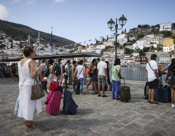 Ιδιαίτερα θετικές οι προοπτικές για τον ελληνικό τουρισμό και το 2024