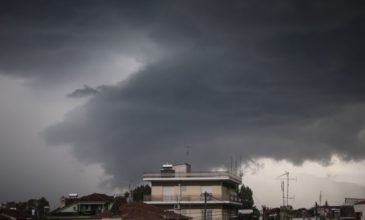 Λίγος χειμώνας με βροχές και καταιγίδες στο τέλος του Αυγούστου