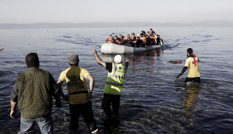 Δεκάδες πρόσφυγες και μετανάστες εντοπίστηκαν σε απόκρημνη περιοχή στην Εύβοια
