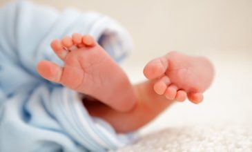 Πάτρα: 43χρονη γέννησε τρίδυμα εν μέσω πανδημίας – Μπήκε στο νοσοκομειο έναν μήνα νωρίτερα