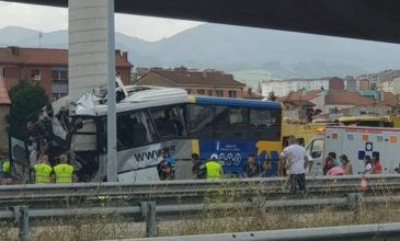 Πέντε νεκροί σε τροχαίο με λεωφορείο στην Ισπανία