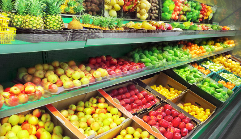 Λίστα «Dirty Dozen»: Τα φρούτα και τα λαχανικά με τα περισσότερα και τα λιγότερα φυτοφάρμακα για το 2020