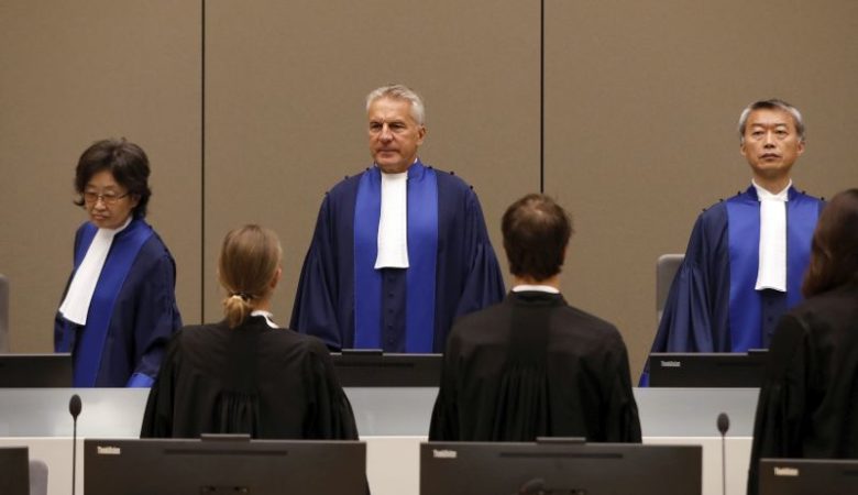 Οι ΗΠΑ απειλούν ανοιχτά το Διεθνές Ποινικό Δικαστήριο