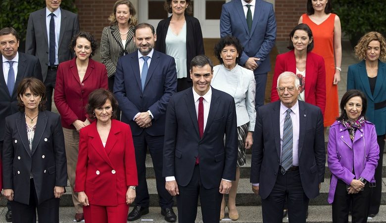 Δεύτερη παραίτηση για την κυβέρνηση Σάντσεθ στην Ισπανία