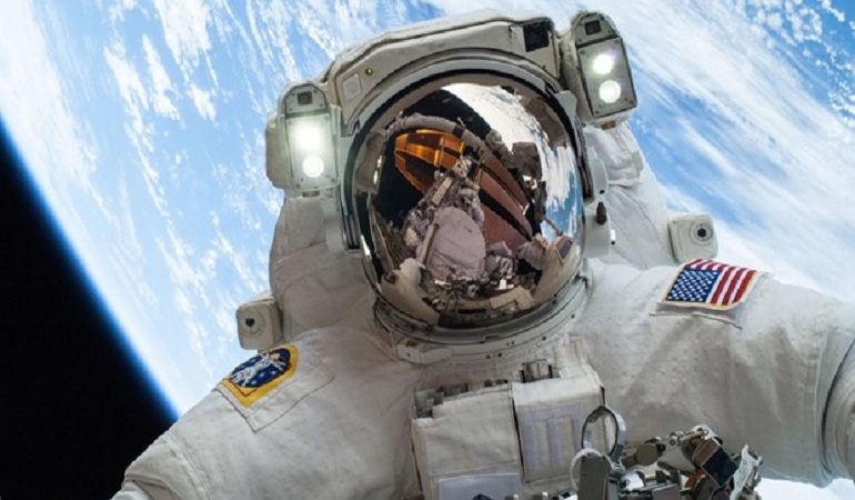 Περίπατος στο διάστημα μόνο για γυναίκες στις 29 Μαρτίου