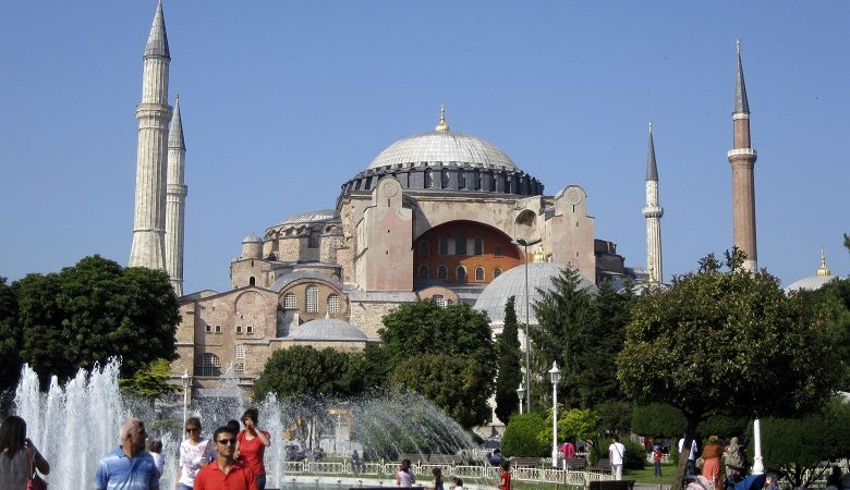 Τουρκία: Οι τουρίστες θα μπαίνουν στην Αγία Σοφία με εισιτήριο από τις 15 Ιανουαρίου