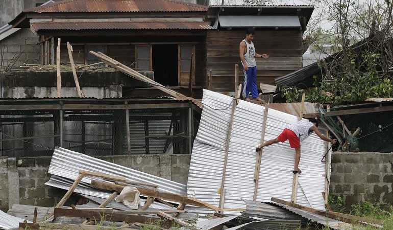 Στους 59 οι νεκροί από το πέρασμα του υπερτυφώνα στις Φιλιππίνες
