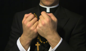 700 καθολικοί κατηγορούνται για παιδεραστία στο Ιλινόις
