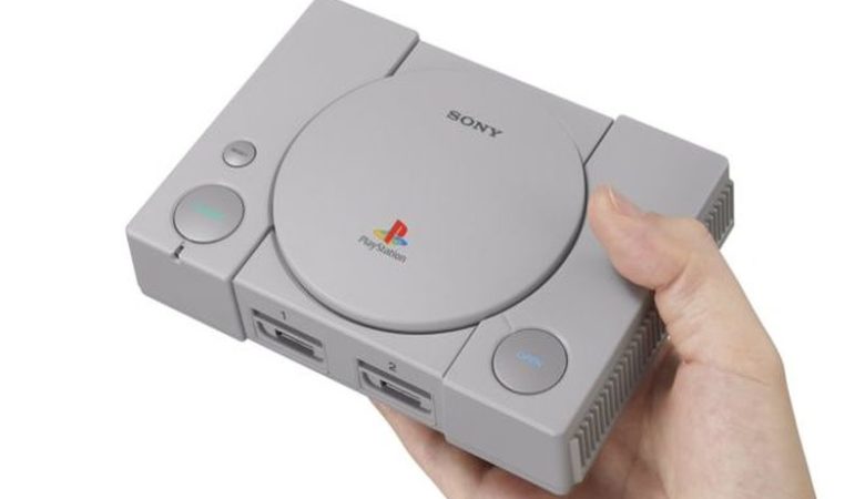 Επανακυκλοφορεί το πρώτο PlayStation