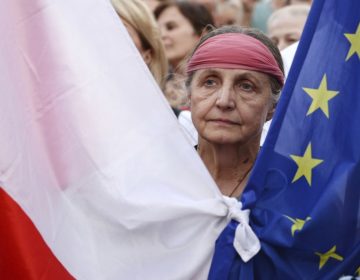 Πρώτοι οι εθνικιστές στην Πολωνία σύμφωνα με exit poll