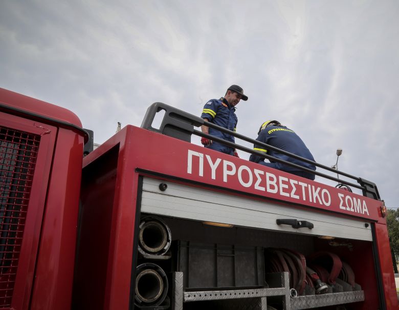 Φωτιά καίει δάσος στην Δυτική Αχαΐα