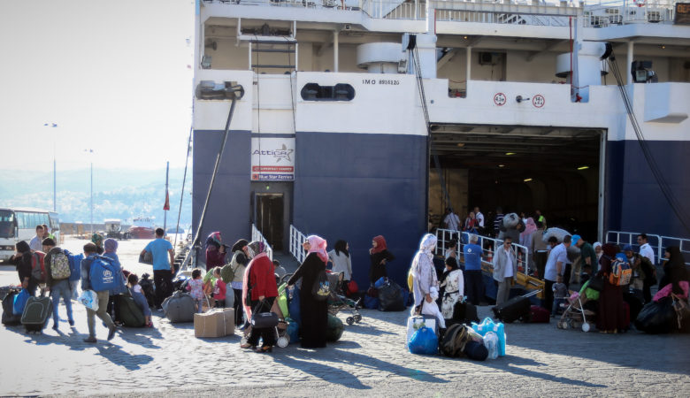 Στο λιμάνι του Πειραιά έφτασαν 462 πρόσφυγες από τη Μόρια