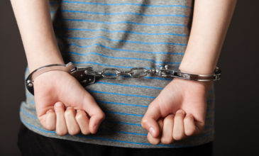 Σύλληψη 34χρονου στη Σητεία – Αφαίρεσε χρηματικό ποσό από κατάστημα
