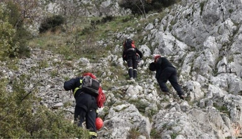 Εντοπίστηκαν τέσσερα από τα πέντε άτομα που είχαν χαθεί σε σπήλαιο της Πάρνηθας