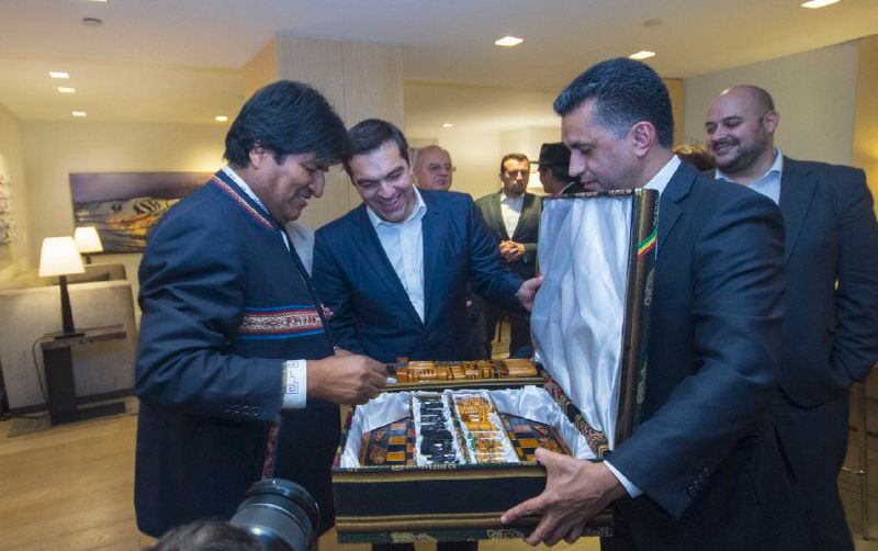 ΑποτÎλεσμα εικόνας για ΣΥÎΑÎΤΗΣΗ ΤΣΙΠΡΑ ΜΕ ΕΒΟ ΜΟΡΑΛΕΣ