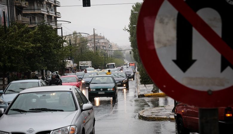 Πολλή κίνηση στους δρόμους της Αθήνας – Αποφύγετε τις μετακινήσεις