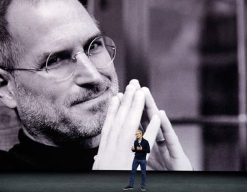 Η ερώτηση που έκανε ο Στιβ Τζομπς κι έσωσε την Apple από το χείλος της χρεοκοπίας