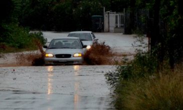 Ποιοι δρόμοι άνοιξαν και ποιοι είναι κλειστοί από την κακοκαιρία