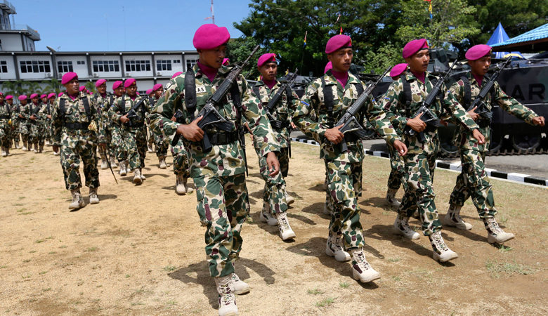 Εντολή στον Ινδονησιακό στρατό να πυροβολεί όσους κάνουν πλιάτσικο