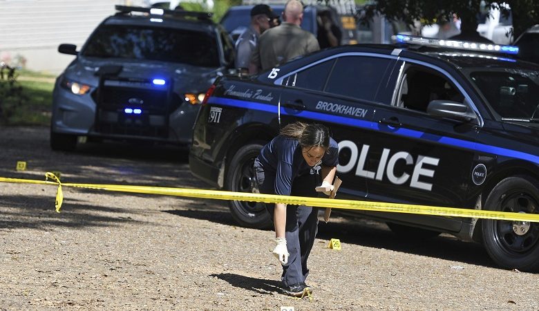 Μακελειό σε σχολείο του Τέξας: 15 νεκροί από επίθεση ενόπλου σε δημοτικό